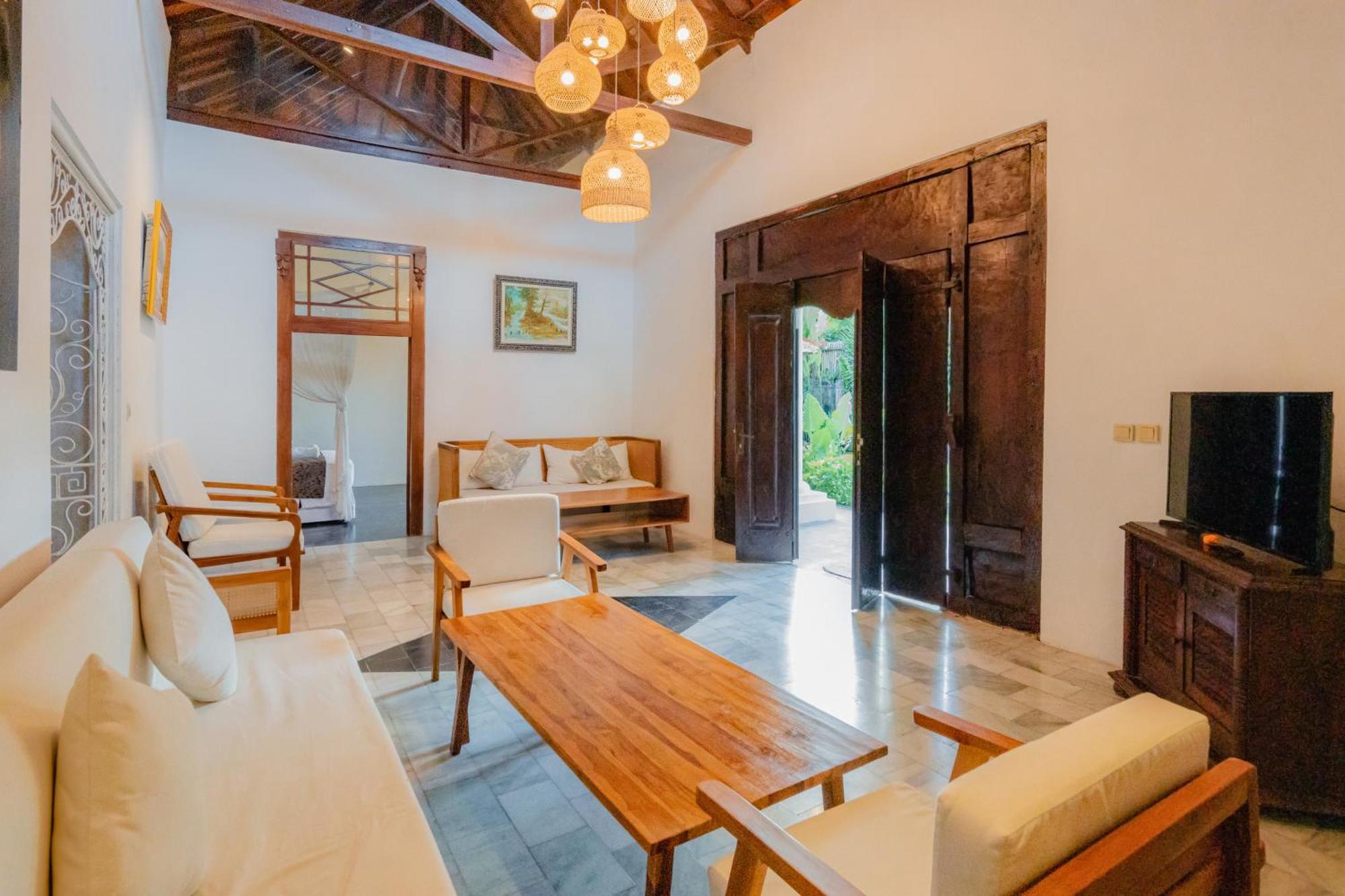 Etnik Seminyak (Bali)